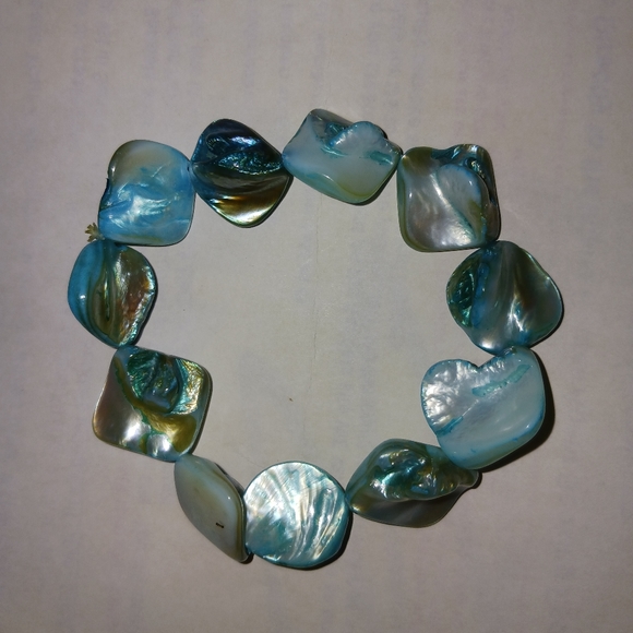 Set 2 - Blue Shell Bracelet & Blue Seahorse Necklace - Picture 13 of 13